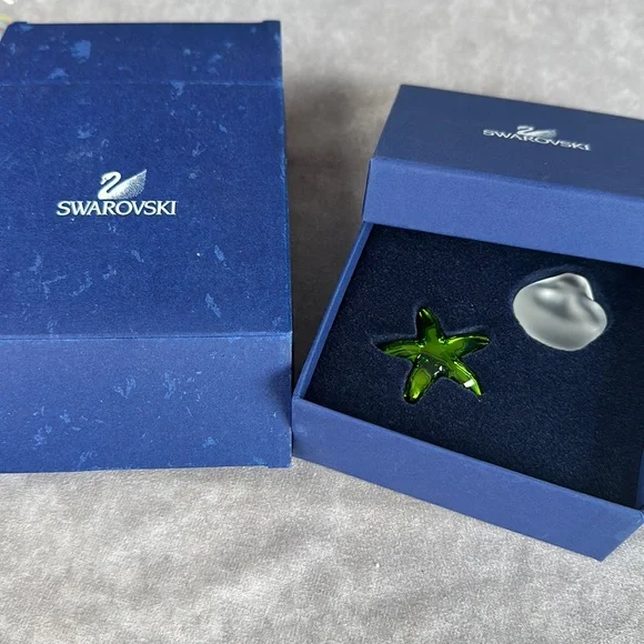 Swarovski Cantillana Moss Green Starfish New in Box - Picture 1 of 4